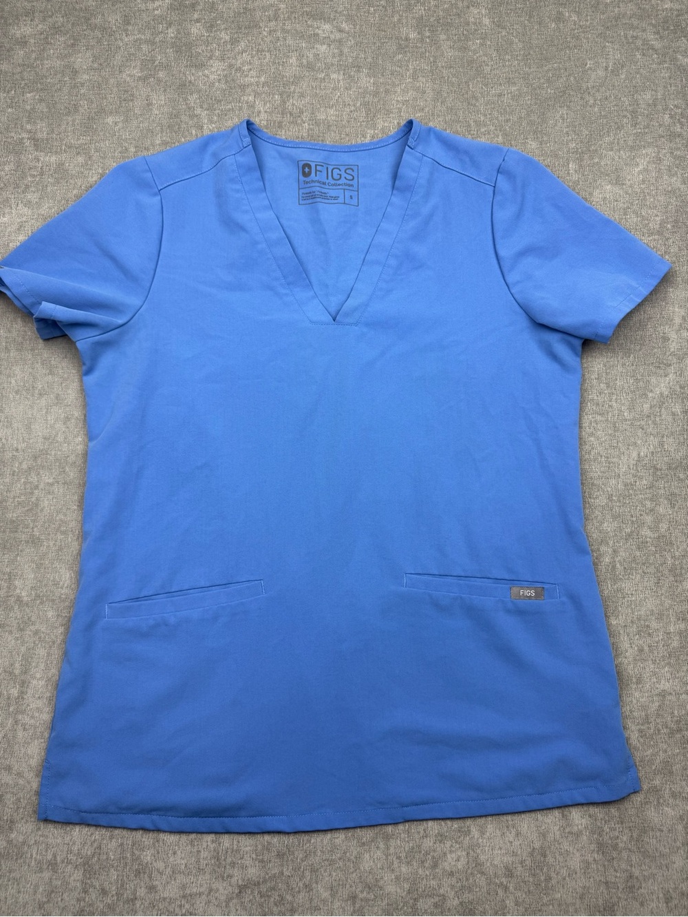 Figs Casma V-neck Scrub Top Womens Size Small in ceil blue